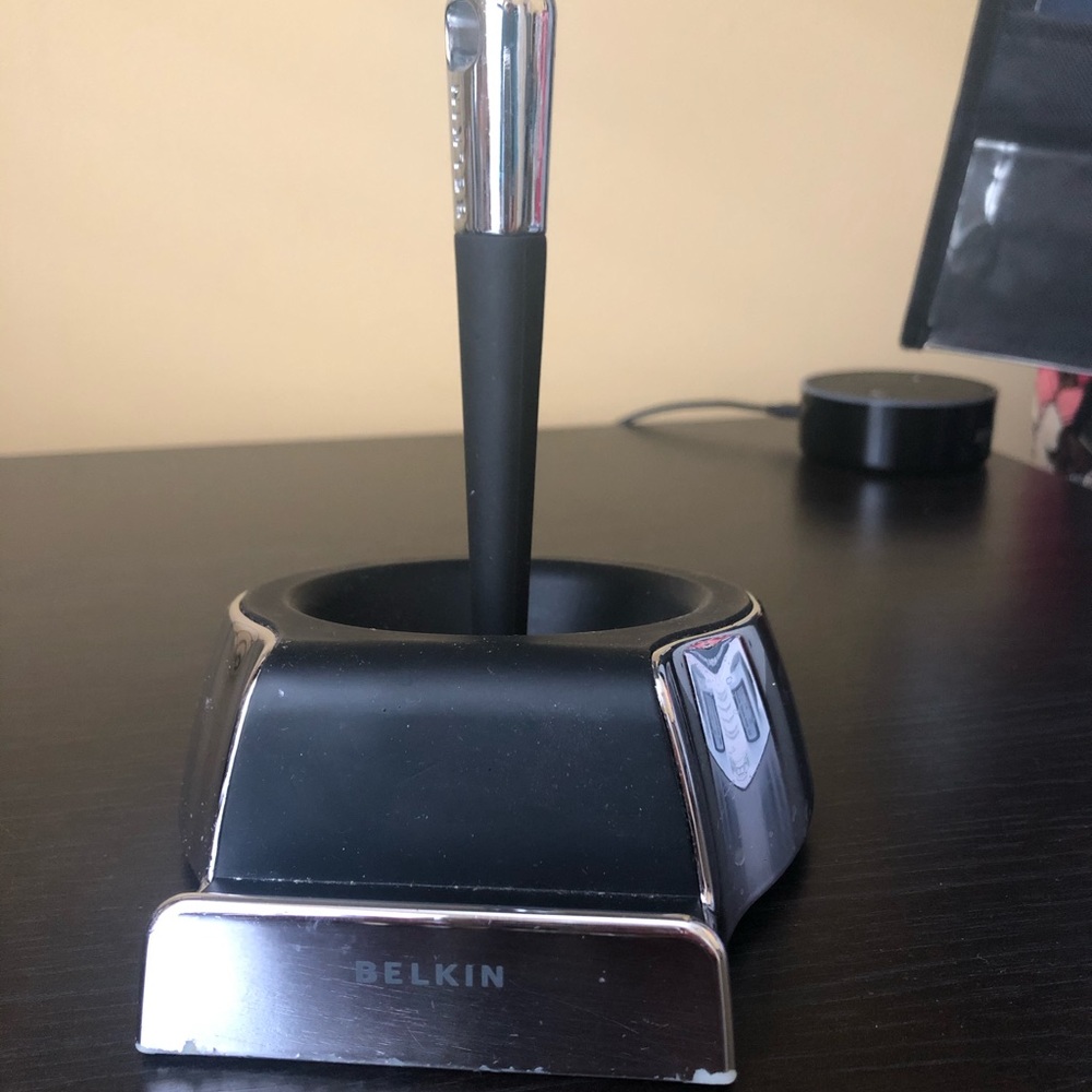 Tablet stand